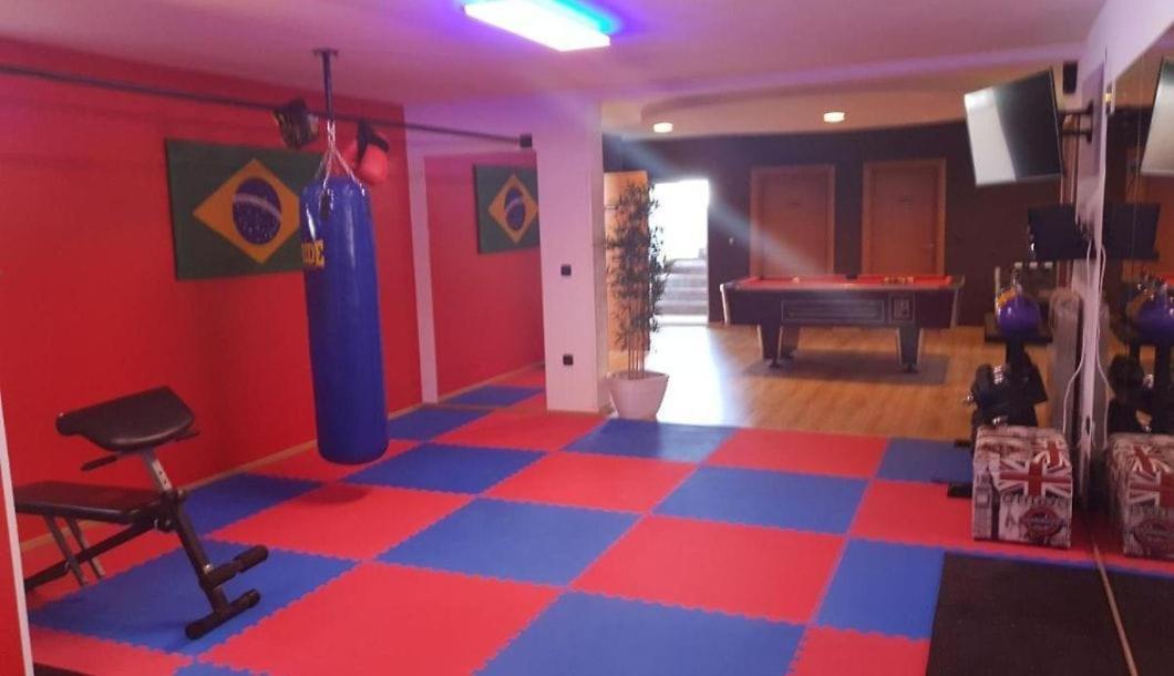Villa Filip - Private Pool & Gym Pula Exteriör bild