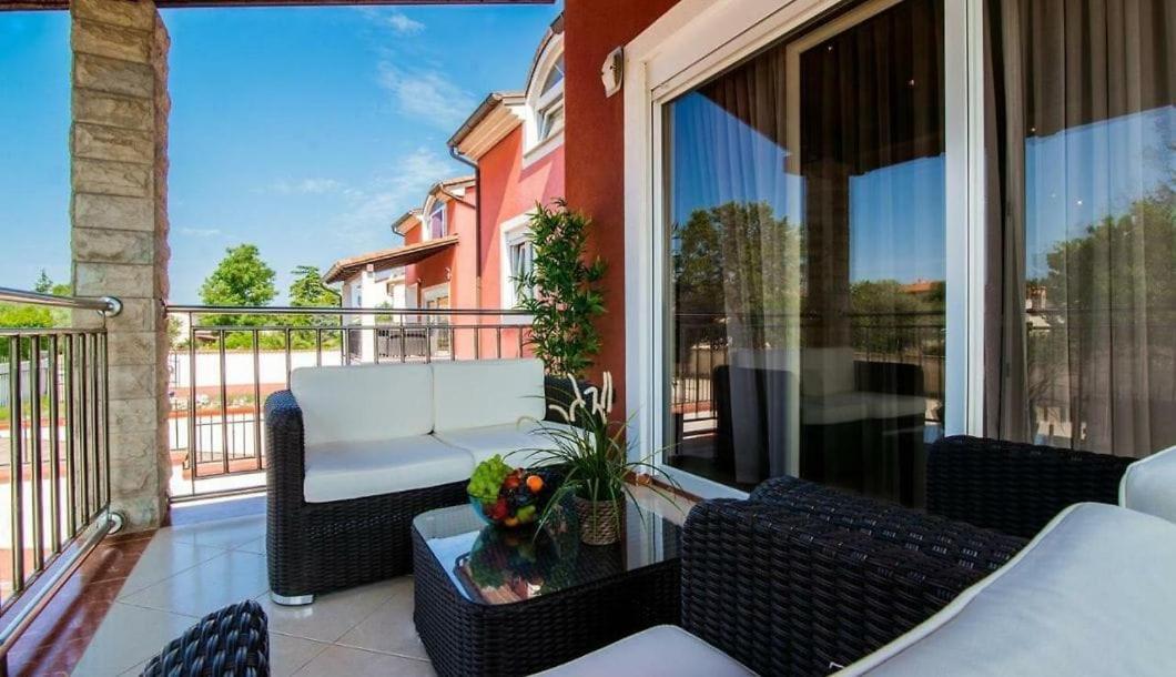 Villa Filip - Private Pool & Gym Pula Exteriör bild
